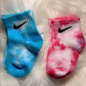 Nike tye dye socks